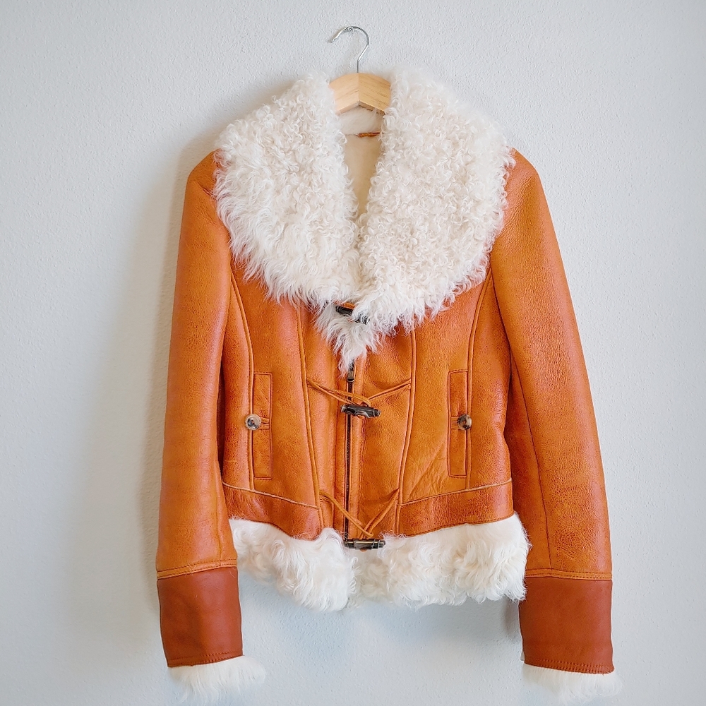 Patrizia Pepe Tan Suede Shearling Jacket with Cream Fur Trim
